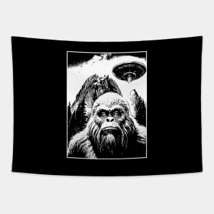 Bigfoot Sasquatch Alien UFO - Black And White Tapestry