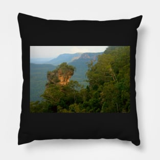 Orphan Rock at Katoomba Pillow