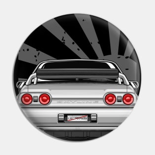 Monster Skyline GT-R R32 (Crystal White) Pin