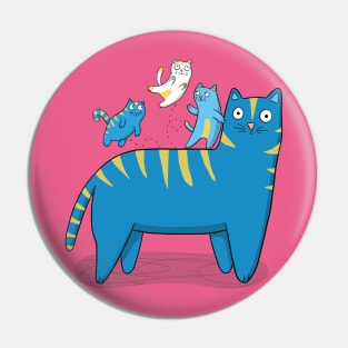 Cat and her Kittens Pin