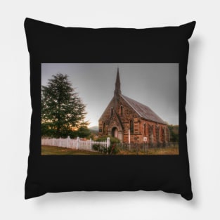 Hill End church Pillow