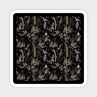 Dark Floral Bird Garden Tapestry Magnet