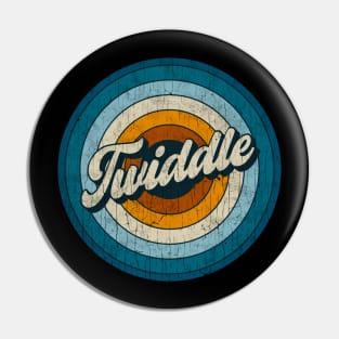 Twiddle - Retro Circle Vintage Pin