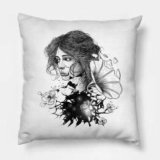 Scratchy. Woman whose heart sounds on a gramophone. Pillow