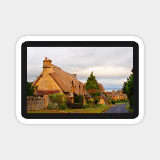 Chipping Campden Thatched Cottage Magnet