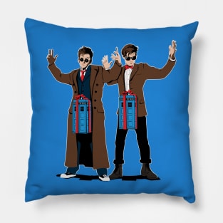 Doc In A Box: Tardis Lovers Pillow