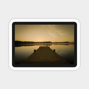 Sunrise on lake Magnet