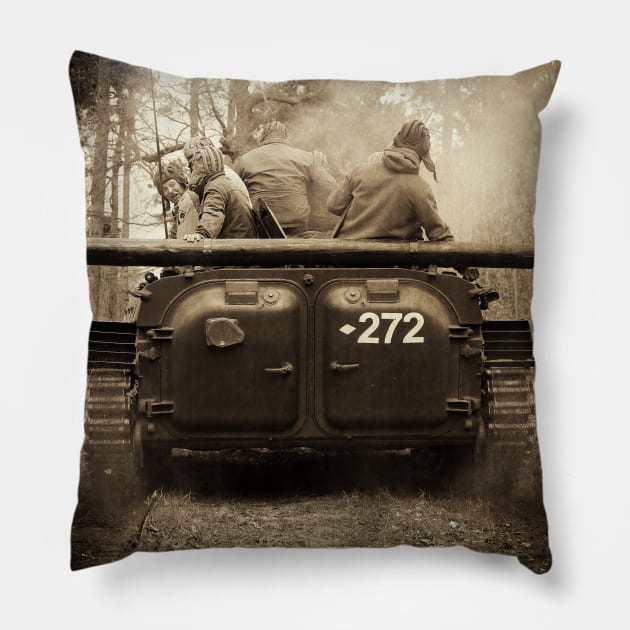 tiger tank, panzerkampfwagen 272 Pillow by hottehue