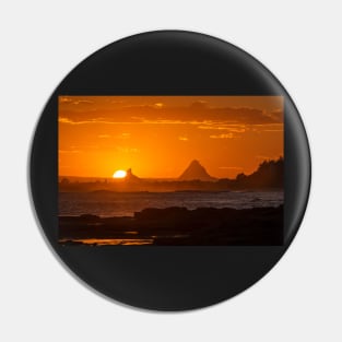 Sunset Over Glasshouse Mountains Pin