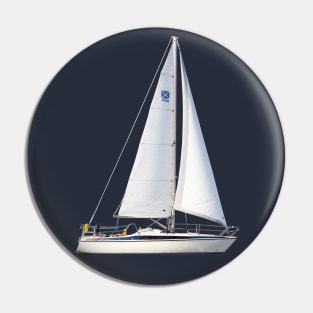 Maxi 95 Sailboat Pin