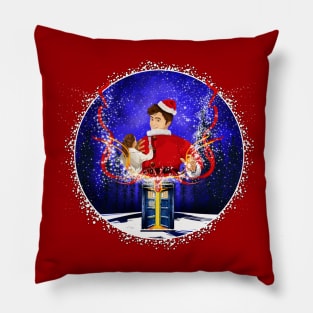 10th Doctor celebrate christmas Pillow