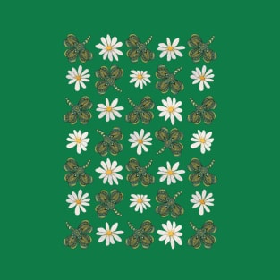 Clovers and daisies T-Shirt