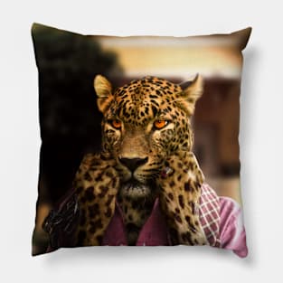 Leopard new guise Pillow