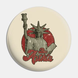 VINTAGE - bea arthur  liberty statue Pin