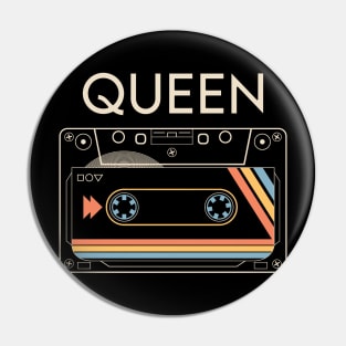 Queen Retro Art Pin