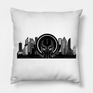 Wakanda and the mask (B&W version 2) Pillow