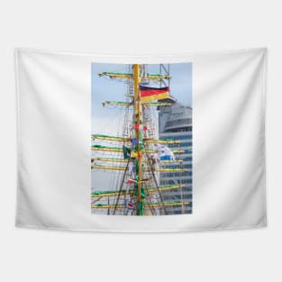 Bremerhaven; City; New port; Ship mast Tapestry