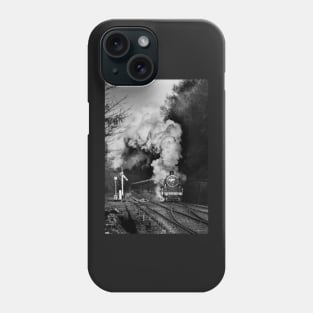 Steaming into Goathland Phone Case