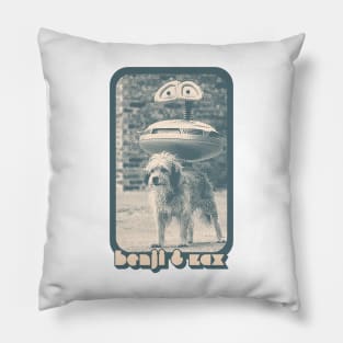 Benji, Zax & the Alien Prince  /// Retro Style Fan Art Design Pillow