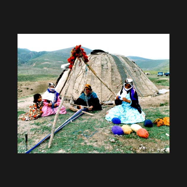 Iranian tribal women weaving by mazis