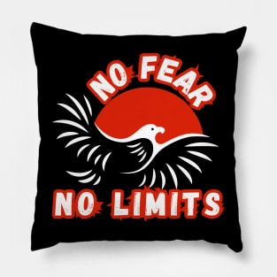 No fear no limits eagle - Atychiphobia Pillow