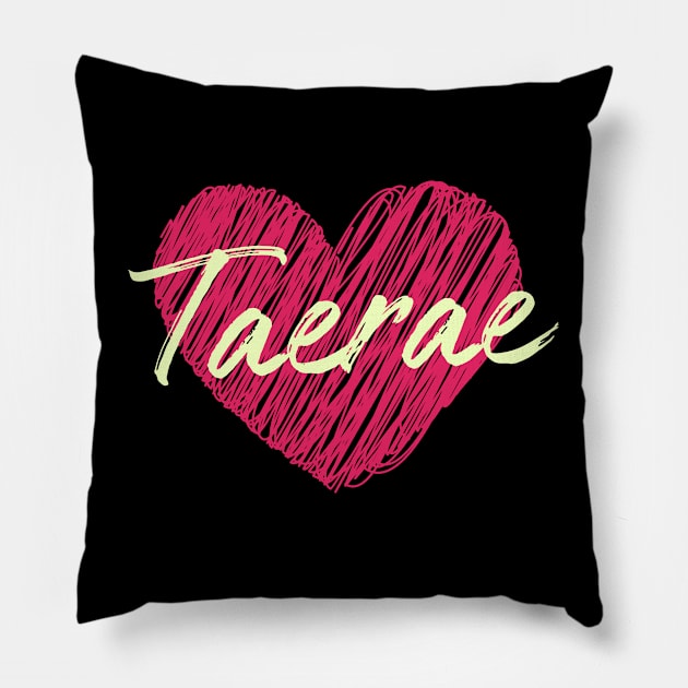 Taerae Heart ZEROBASEONE Pillow by wennstore