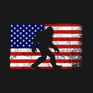 Bigfoot American Flag Vintage Independence Day Gift T-Shirt