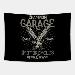 Champion garage Tapestry