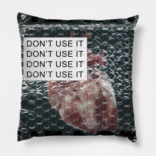 .don't tuch my bubble heart Pillow