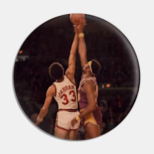 Dunk Kareem Abdul Jabbar vs Wilt Chamberlain Pin