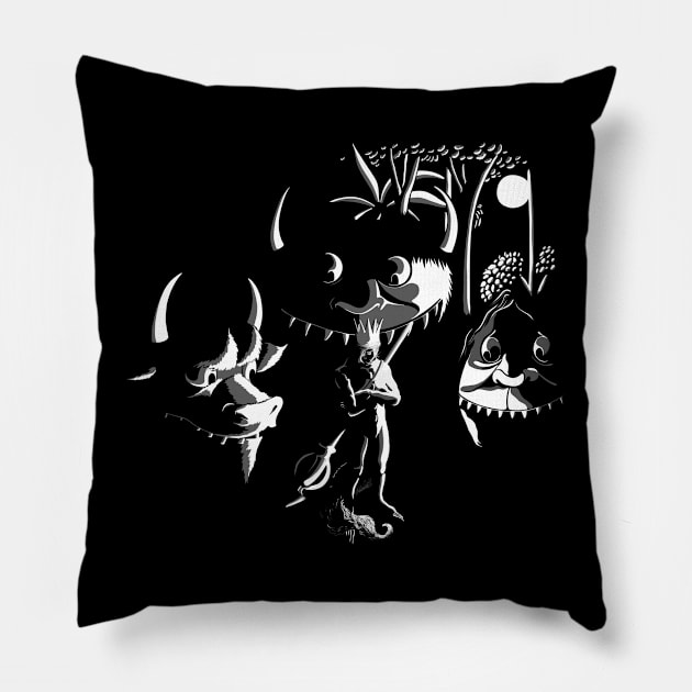 Be the king of you own world. Pillow by Coconut