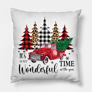 Christmas wonderland Pillow