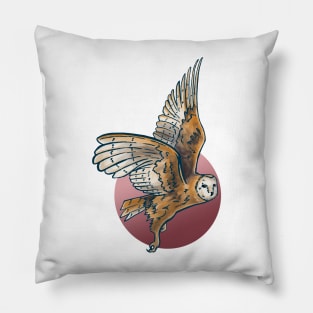 Barn owl in flight Pillow