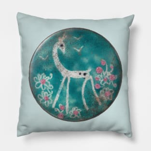 Round enamel brooch with retro hand-painted giraffe - vintage 1950s or 1960s art Pillow