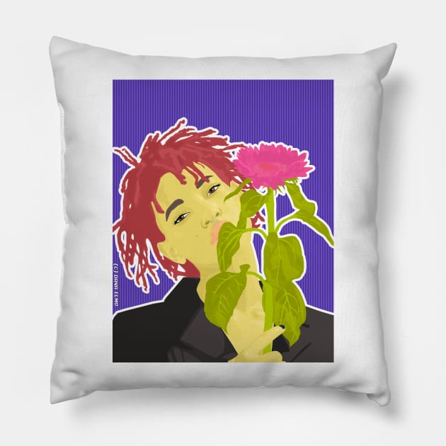 WILLOW SMITH Pillow by Artiiizo