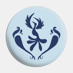 Arctic Queen Court Pin