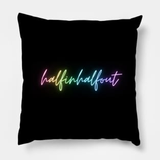 halfinhalfout alt logo Pillow