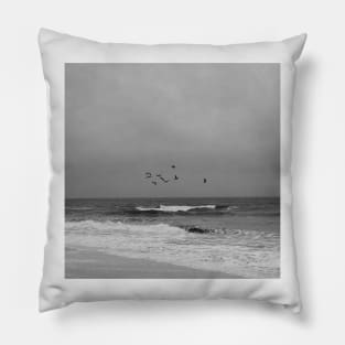 Seagulls on the horizon - Hamptons Style Pillow