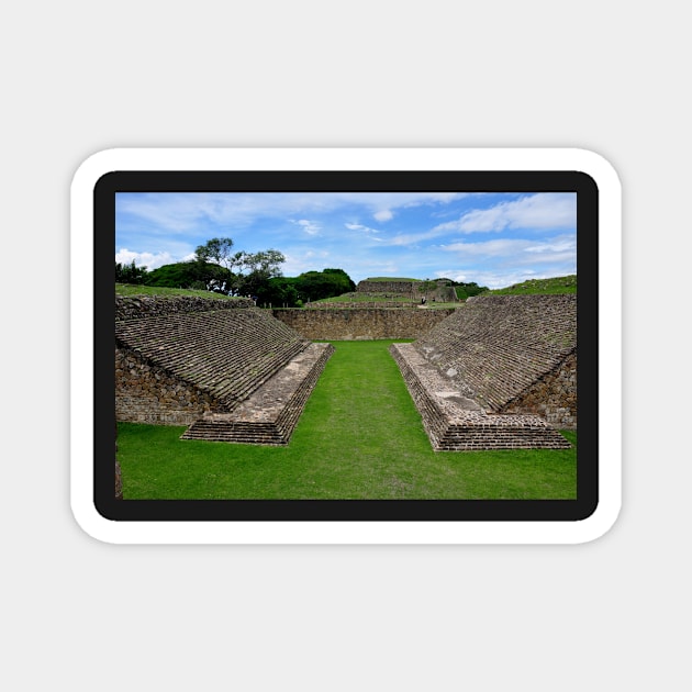 Site archéologique de Monte Alban, Oaxaca Mexique Magnet by franck380