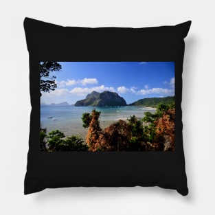 Crique de El Nido, Philippines Pillow