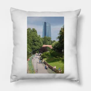 ECB, Frankfurt Pillow