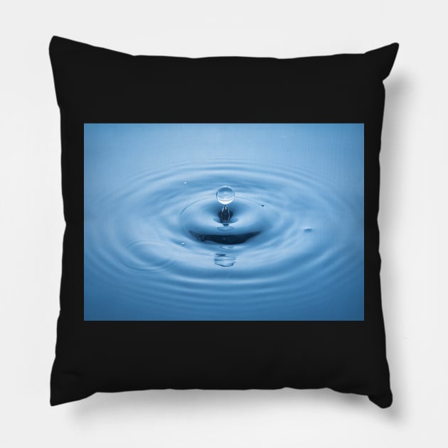 H2O WATER DROPLET DESIGN Pillow by SERENDIPITEE