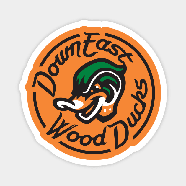 DE The Ducks Team Ball Magnet by Choupete