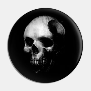 Death skull Pin