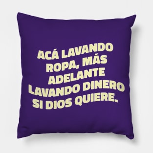 Lavando ropa Pillow