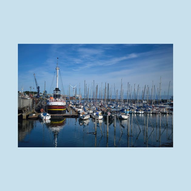 The Marina at South Harbour, Blyth, Northumberland by Violaman