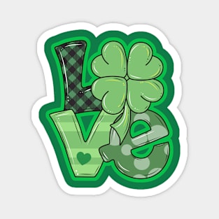 Love St Patricks Day Shamrock Magnet