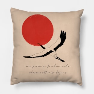 The Sun of our freedom Pillow