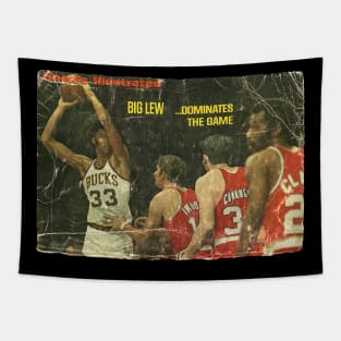 COVER SPORT - BIG LEW DOMINATES THE GAME Tapestry