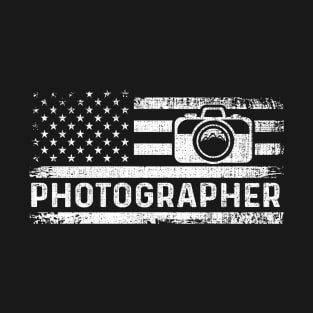 Distressed USA Flag And Vintage Camers Photographer Patriotic T-Shirt